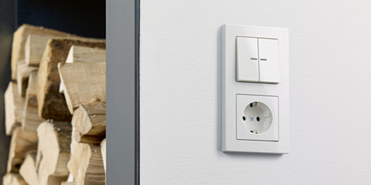 JUNG KNX Taster F 10 bei m&m Elektrotechnik GbR in Ketsch