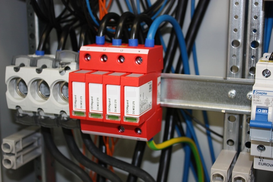 U berspannungsschutz bei m&m Elektrotechnik GbR in Ketsch